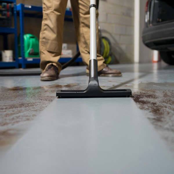 Щетка для сбора воды Numatic 300 мм., D 32 мм Щетка для сбора воды Numatic 300 мм., D 32 мм